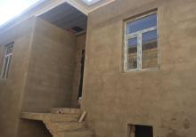 tecili  kreditle  3 otaqli heyet evi