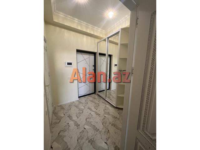 Bakı-Sumqayıt yolunun üzərində full təmirli 2otaqlı mənzil