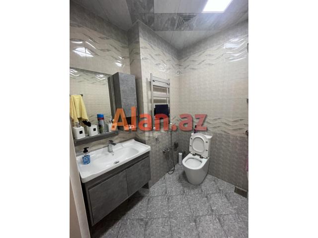 Bakı-Sumqayıt yolunun üzərində full təmirli 2otaqlı mənzil