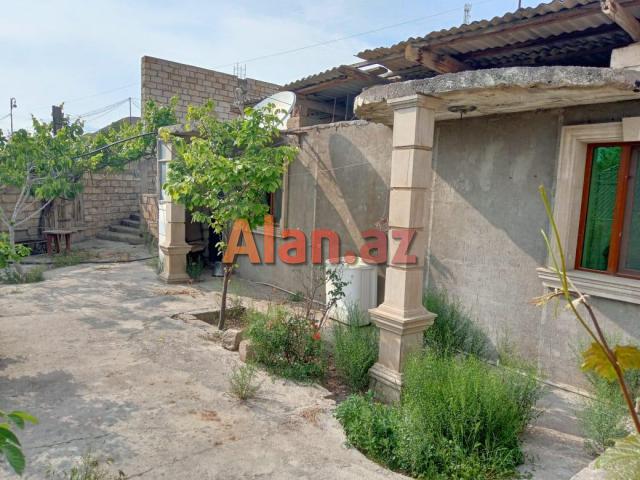 Siyəzəndə ev satıram