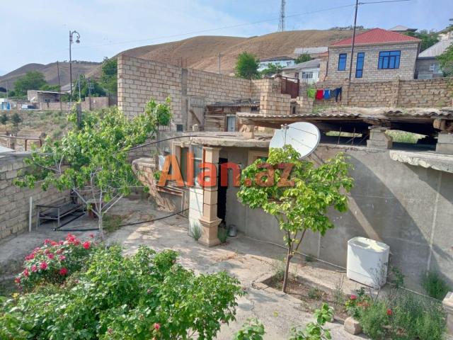 Siyəzəndə ev satıram