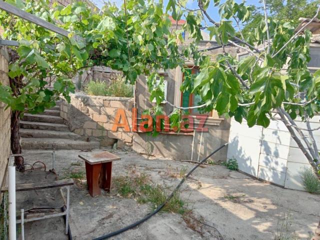 Siyəzəndə ev satıram