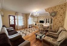 Kohne Gunesli qes. 5 otaqdan 4 otaga duzelme menzil Esyalarla birge satilir.