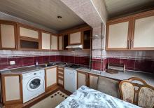 Kohne Gunesli qes. 5 otaqdan 4 otaga duzelme menzil Esyalarla birge satilir.