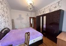 Kohne Gunesli qes. 5 otaqdan 4 otaga duzelme menzil Esyalarla birge satilir.