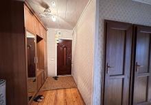 Kohne Gunesli qes. 5 otaqdan 4 otaga duzelme menzil Esyalarla birge satilir.