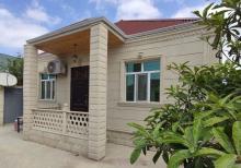 Novxanı bağıarında ev satılır