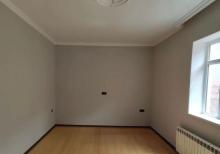 Novxanı bağıarında ev satılır