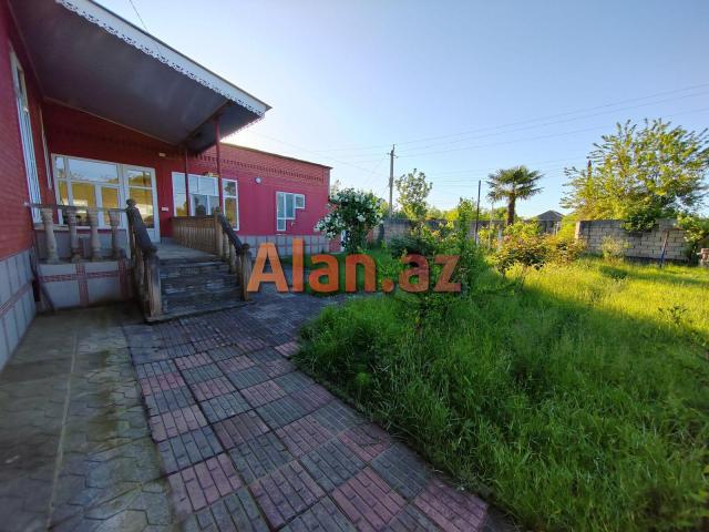 Lənkəranda günlük kirayə bağ evi