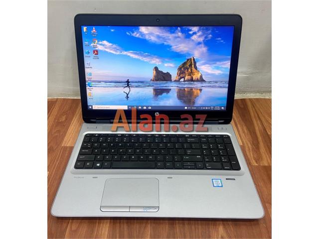 Biznes iş ücün noutbuklar