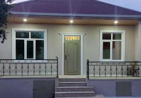 Məştağada həyət evi satılır
