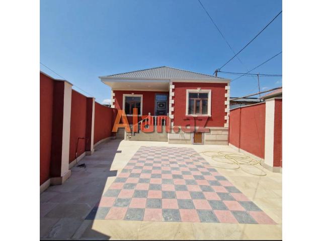 Mehdiabadda həyət evi satılır