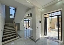 Qaracuxur qes. 6 otaq 2 Mertebeli Villa satılır.