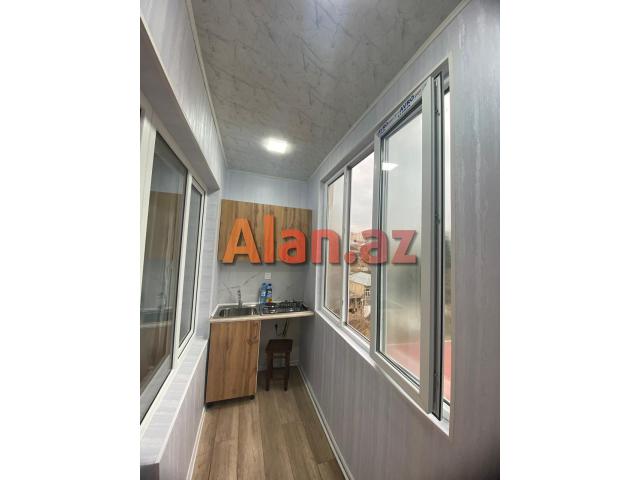 Qaraçuxur qəs. 81 Nomreli Avtobus axrın da 2 otaga duzelme Menzil satılır.