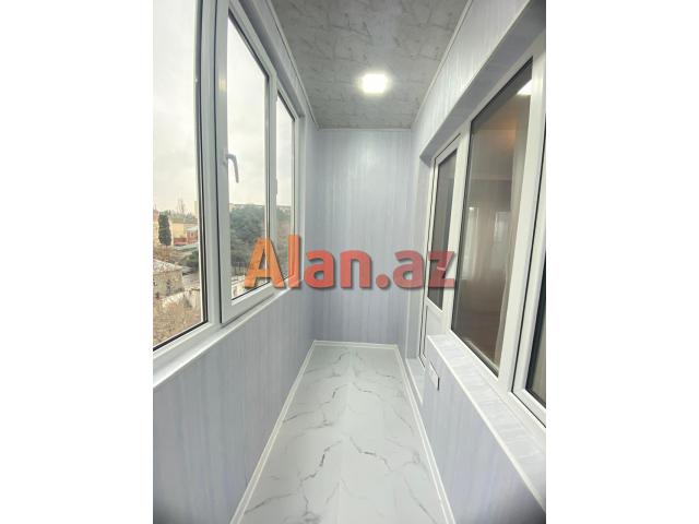 Qaraçuxur qəs. 81 Nomreli Avtobus axrın da 2 otaga duzelme Menzil satılır.