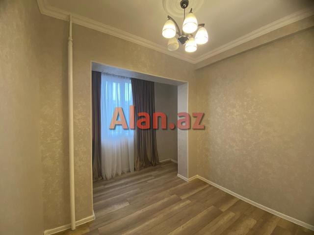 Qaraçuxur qəs. 81 Nomreli Avtobus axrın da 2 otaga duzelme Menzil satılır.