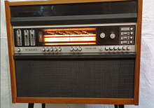 Retro radio satilir