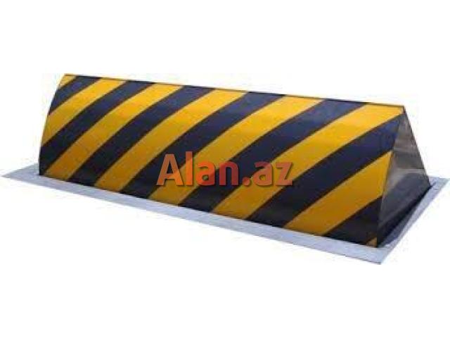 Road 	blocker (anti terror)