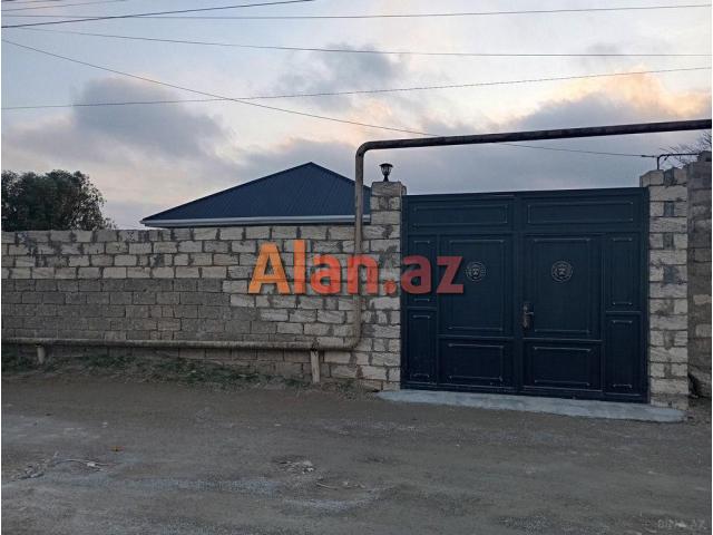 3 otaqli həyət evi