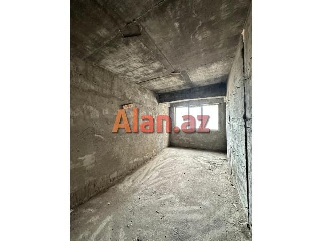 Neftcilər metrosu Elşən Süleymanov küçəsi