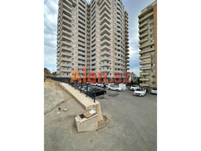 Neftcilər metrosu Elşən Süleymanov küçəsi