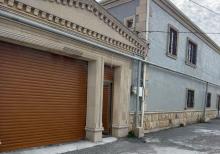 8 otaqlı həyət evi