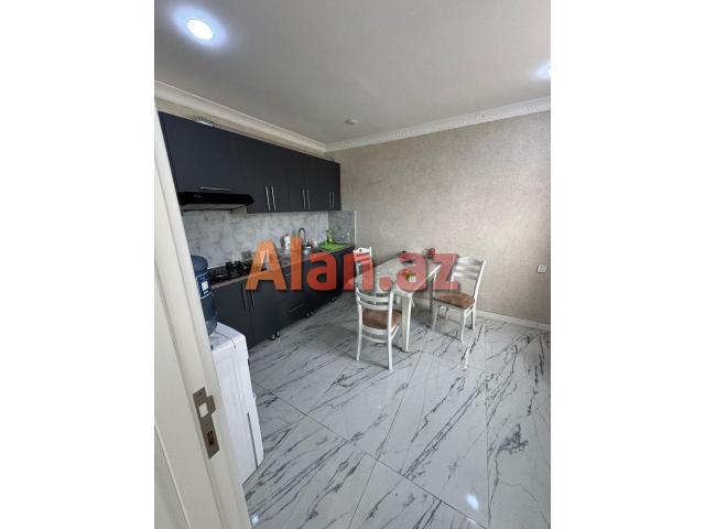 8 otaqlı həyət evi