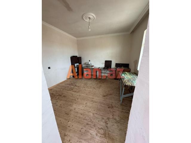 6 otaqli həyət evi