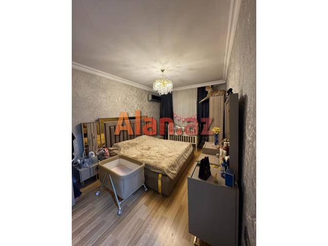 Xalqlar Dostluğu metrosu