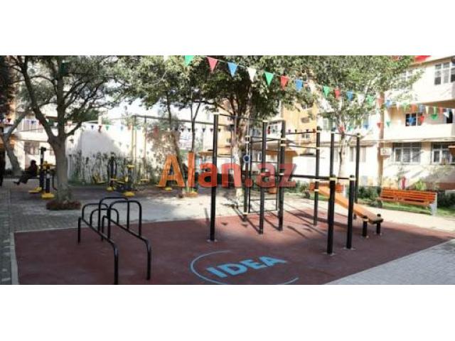 Əhmədli metrosu Məzahir Rüstəmov küçəsi