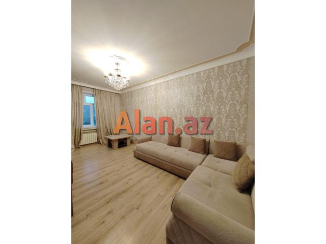 Əhmədli metrosu Məzahir Rüstəmov küçəsi