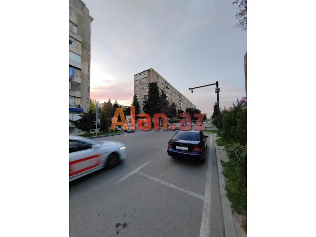 Əhmədli metrosu Məzahir Rüstəmov küçəsi