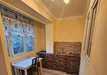 Xalqlar Dostluğu metrosu Babək prospekti