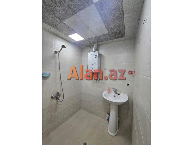 Xalqlar Dostluğu metrosu Babək prospekti