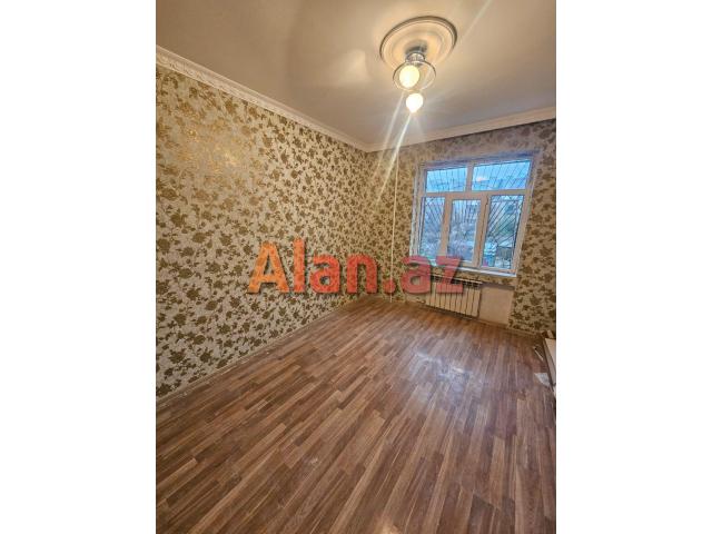 Xalqlar Dostluğu metrosu Babək prospekti