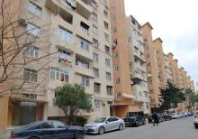 Xalqlar Dostluğu metrosu Babək prospekti