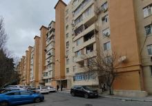 Xalqlar Dostluğu metrosu Babək prospekti