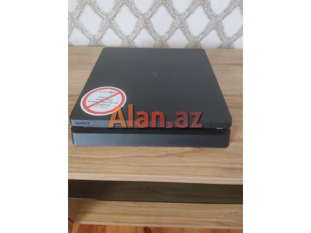 PlayStation 4 silim 1TB