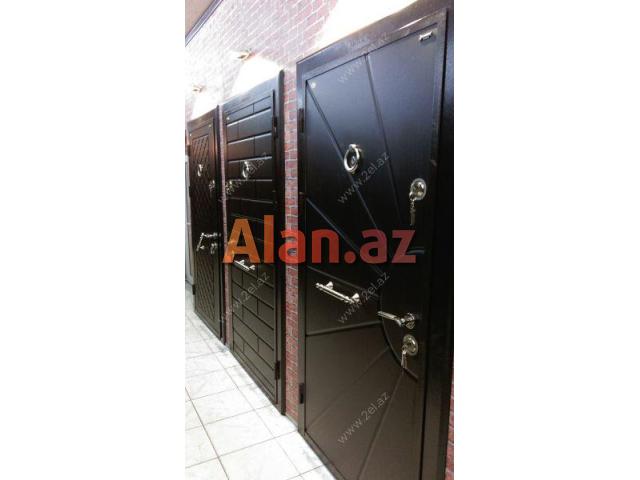 Bina evlərində  Çöl Qapılarının iç tərəfinin (Apşifkası) yığılması.