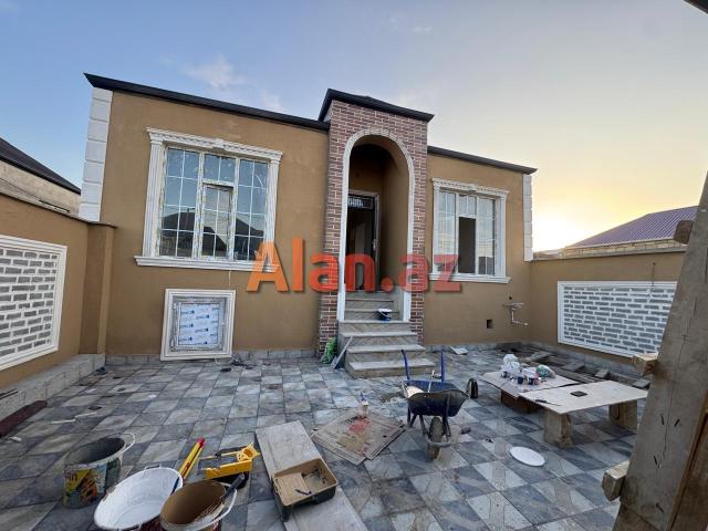 kreditle 3 otaqli ela temirli heyet evi