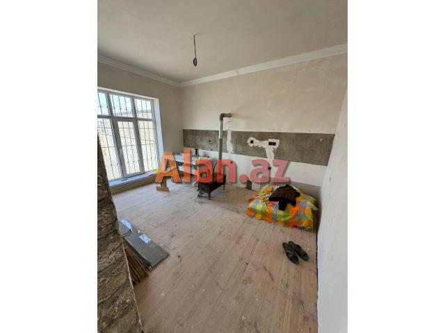 4 otaqli həyət evi