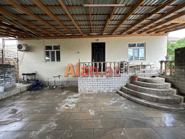 4 otaqli həyət evi