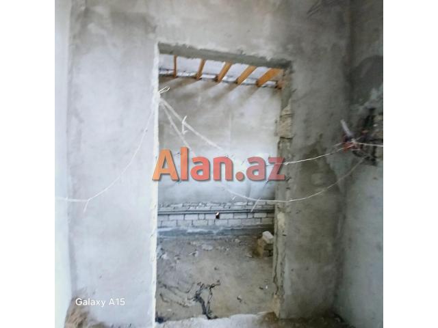 Buzovnada bağ evi satılır