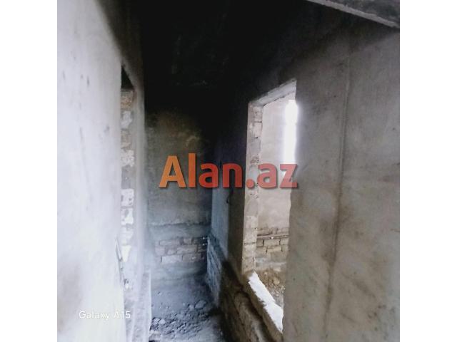 Buzovnada bağ evi satılır