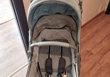 Uşaq arabası satılır