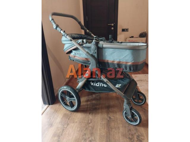 Uşaq arabası satılır