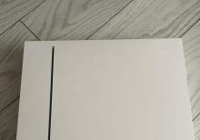 MacBook Air 13.6 Apple M2 (8C CPU/8C GPU), 16GB, 512 GB, Boz Kosmos, (Z15S0) Satilir.