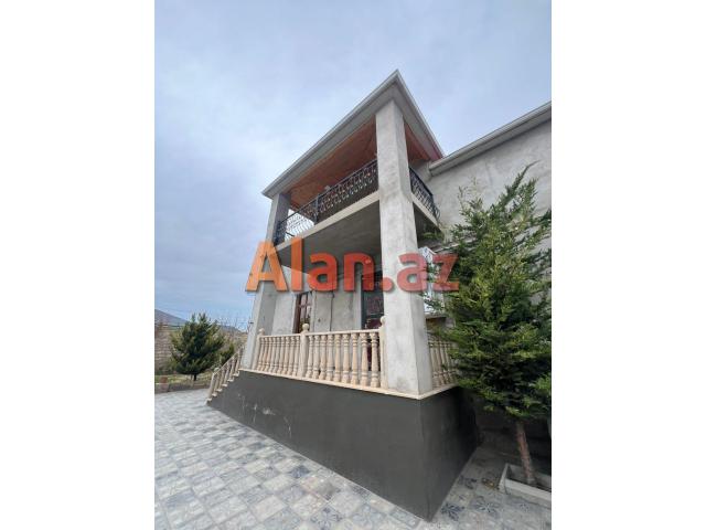 2 mərtəbəli gözəl bağ evi