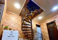 2 mərtəbəli gözəl bağ evi