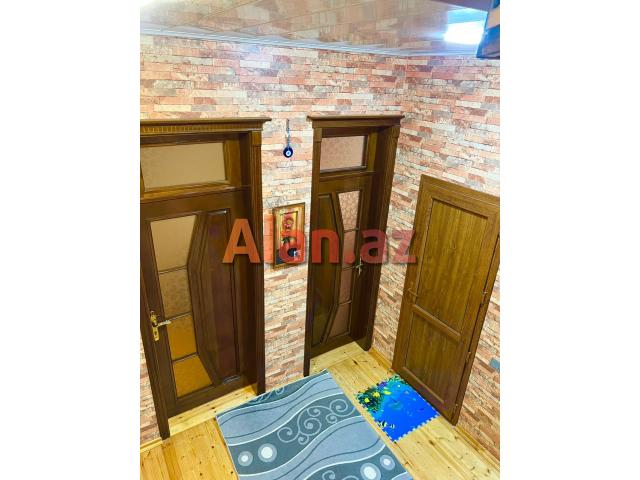 2 mərtəbəli gözəl bağ evi